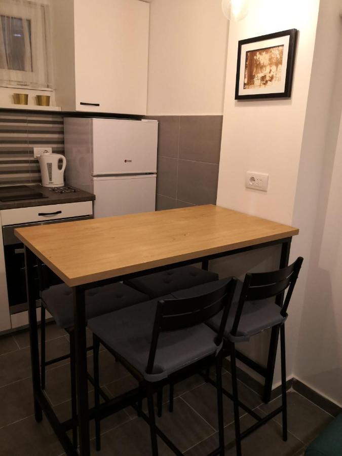 Bibi Zahumska Apartman Belgrado Exterior foto